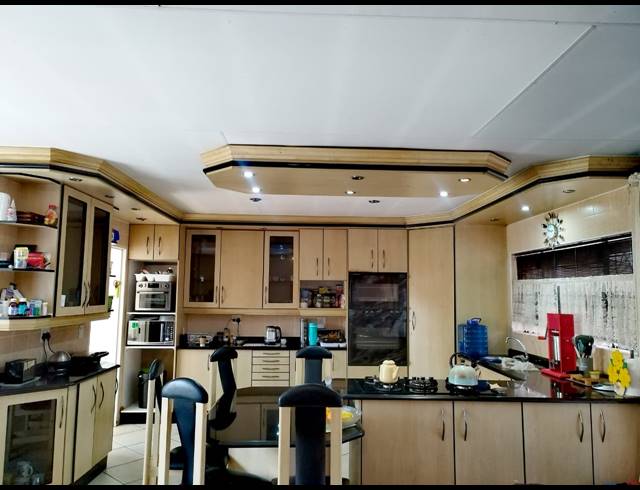 4 BEDROOM HOUSE FOR SALE IN BRACKENDOWNS